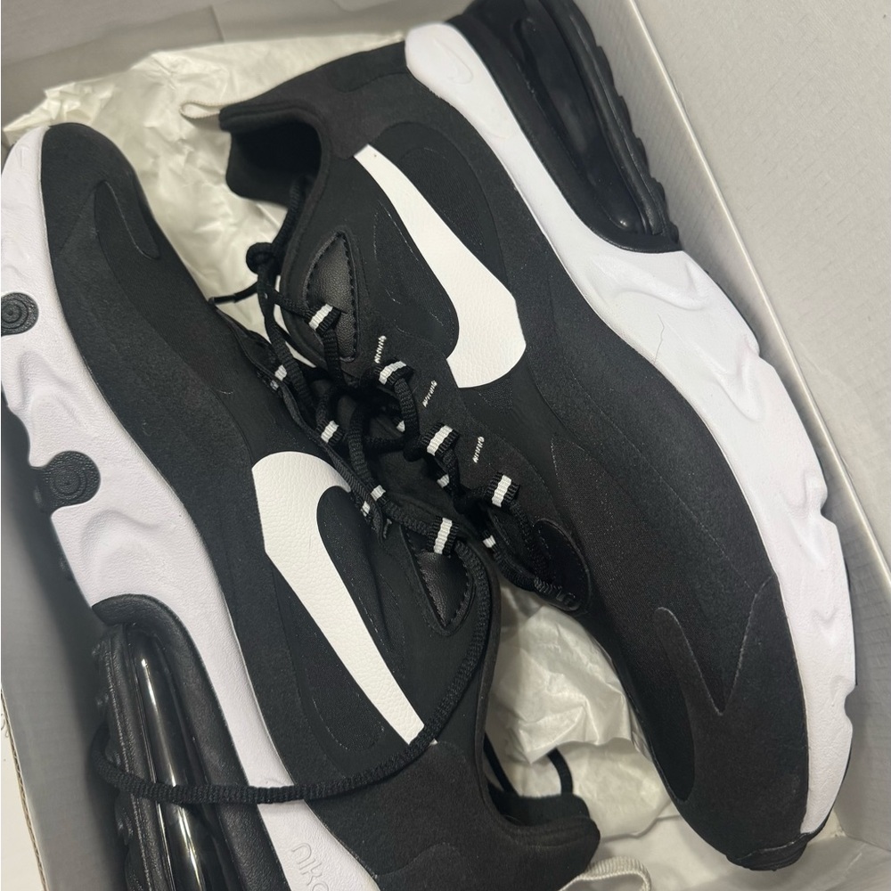 Nike Air Max 270 React